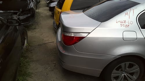 2010 BMW B528i