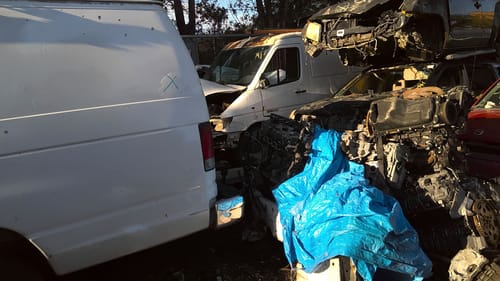 2000 Ford E-250