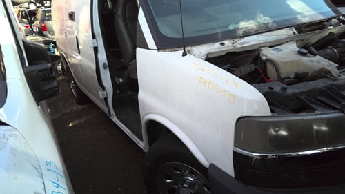 2006 GMC Expr15