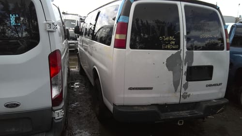 2004 GMC Expr25