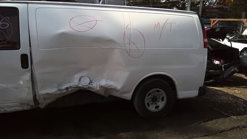 2008 GMC Expr25