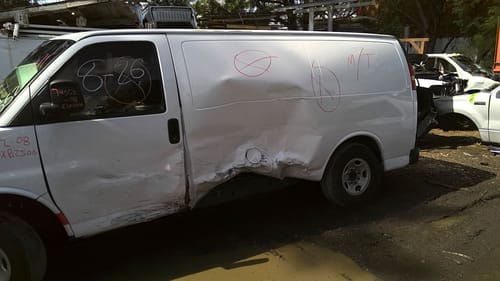 2008 GMC Expr25