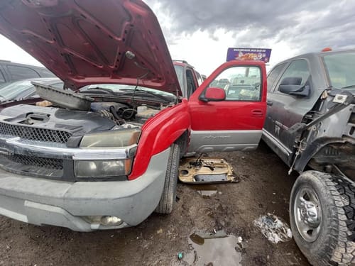 2002 GMC Aval15