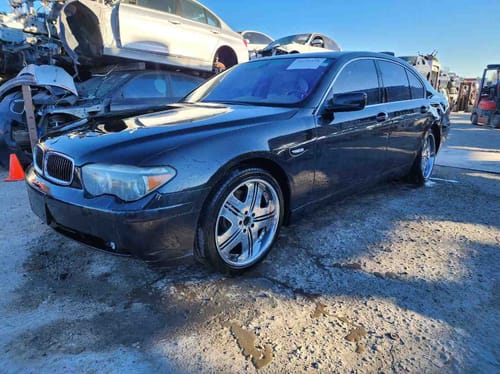 2003 BMW 745i