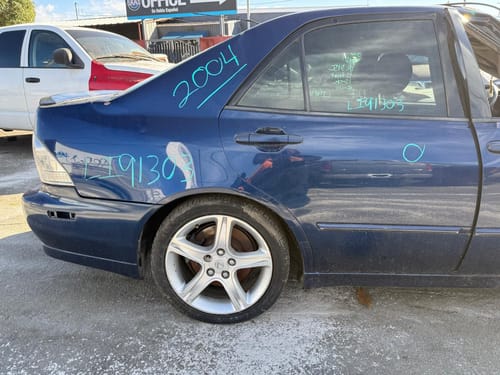 2004 Lexus Is300