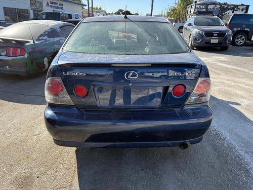 2004 Lexus Is300