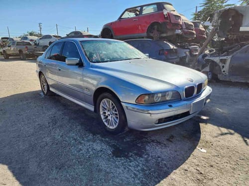 2003 BMW 530i