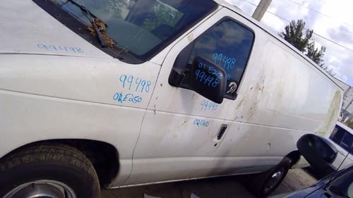 2001 Ford E-250