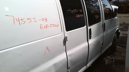 2008 GMC Expr25