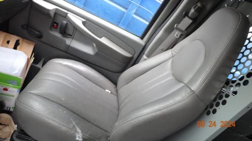 2009 GMC Expr25