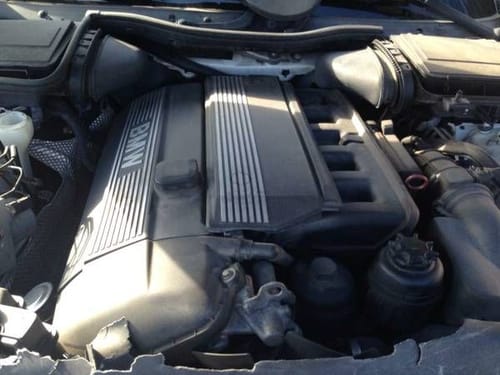 2000 BMW 528i