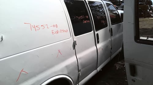 2008 GMC Expr25