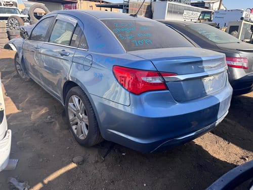 2011 Chrysler 200