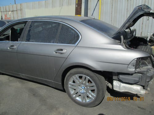2002 BMW 745i