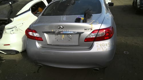 2011 Infiniti M37