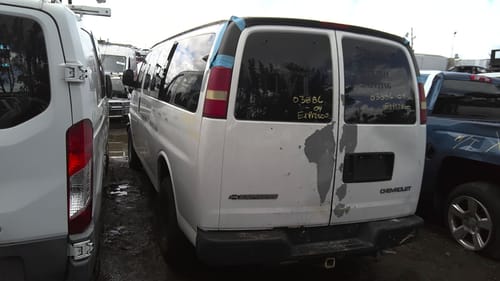 2004 GMC Expr25