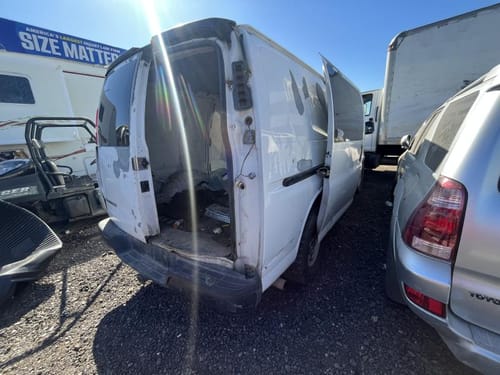 2003 GMC Expr25