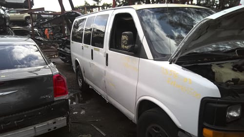 2003 GMC Expr15