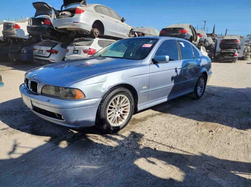 2003 BMW 530i