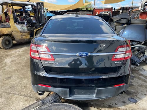 2015 Ford Taurus