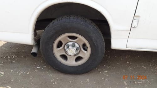 2006 GMC Expr15