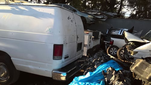 2000 Ford E-250