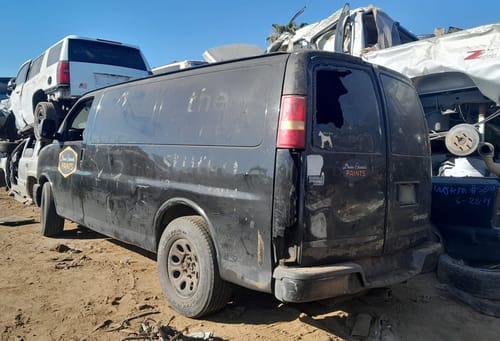 2005 GMC Expr15