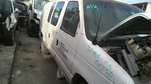 2002 Ford E-250
