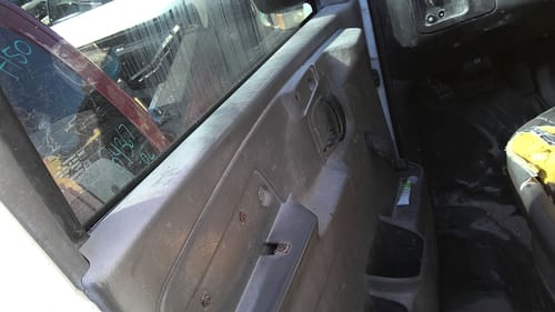2003 GMC Expr25