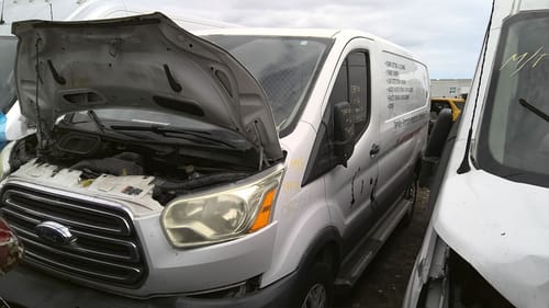 2016 Ford Tra250