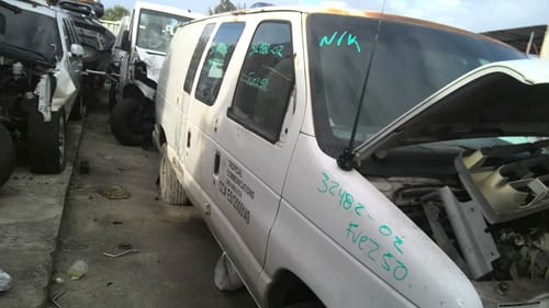 2002 Ford E-250