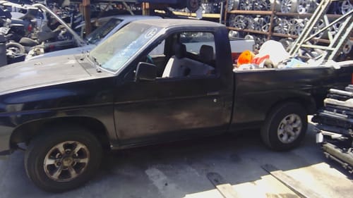 1990 Nissan Pickup