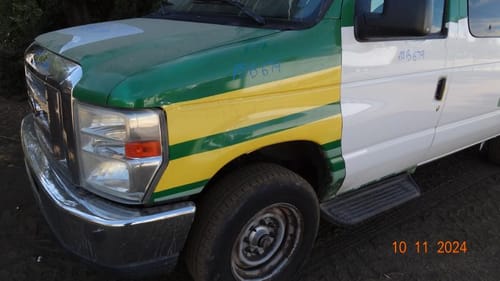 2012 Ford E-350