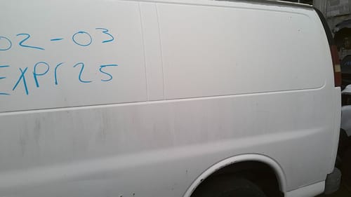 2003 GMC Expr25