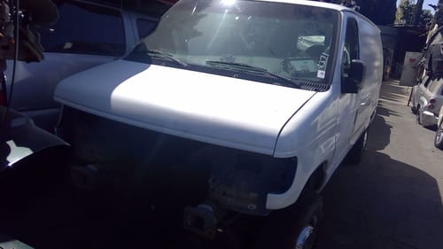 2005 Ford E-250