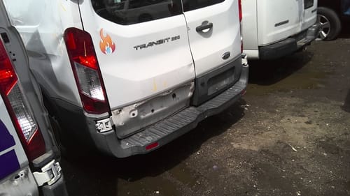 2015 Ford Tra250