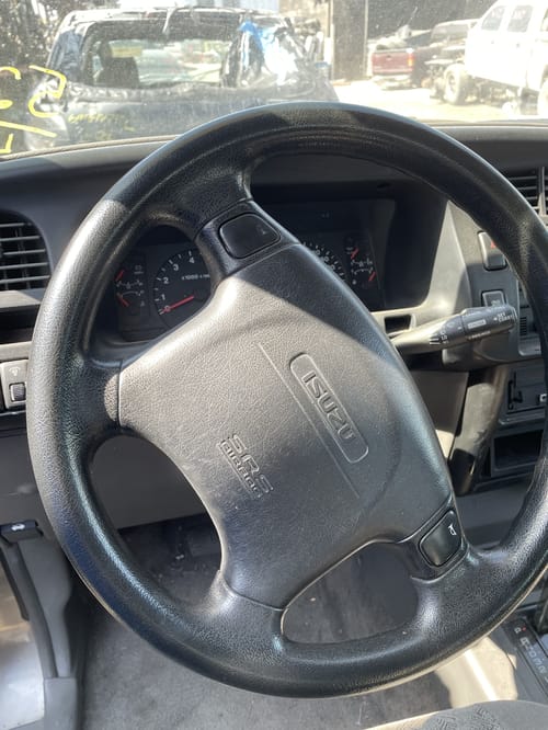 2000 Isuzu Trooper