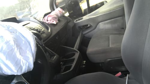 2015 Ford Tra250