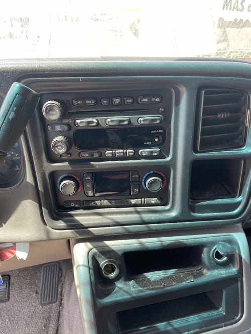 2003 GMC Sub250