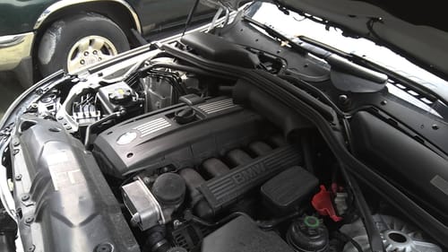 2010 BMW B528i