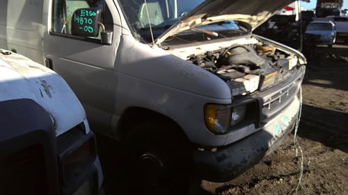 2000 Ford E-250