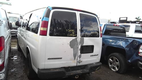 2004 GMC Expr25