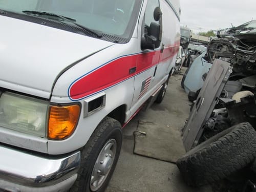 2003 Ford E-350
