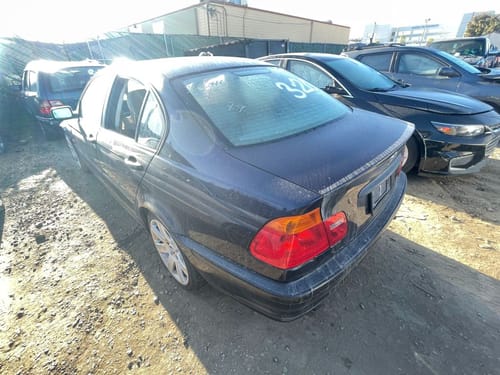 2001 BMW 325i