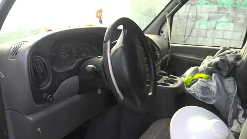 2002 Ford E-250