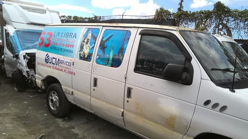 2001 Ford E-250