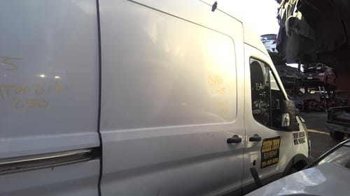 2015 Ford Tra250