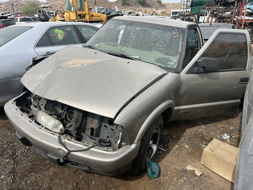2000 GMC S10s15