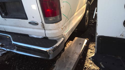 2000 Ford E-250