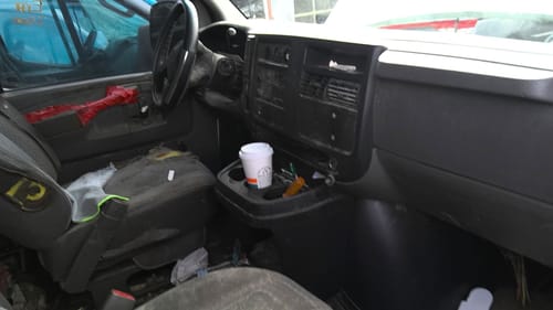 2004 GMC Expr25